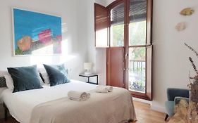 Homeyseville-Special Apartment Arenal 6 Pax, Parking Optional